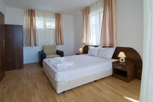 Aparthotel Lighthouse Sveti Vlas Εξωτερικό φωτογραφία